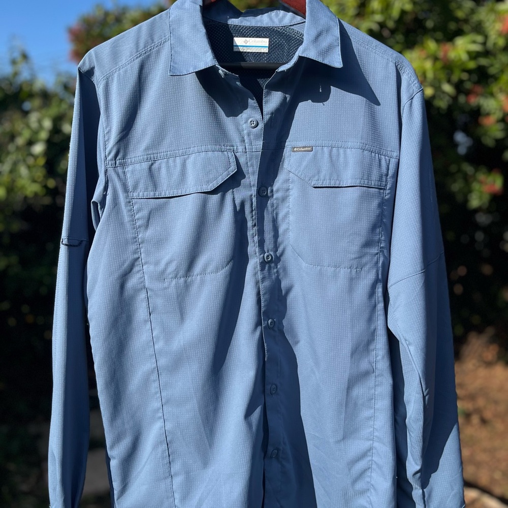 Columbia Blue Lightweight Shirt Jacket for Outdoor Comfort